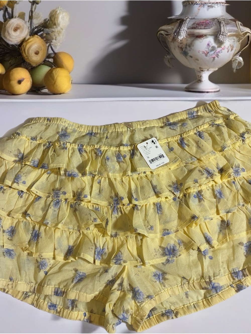 Free People Yellow Ruffle Shorts Women’s Size M